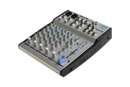 Mixážny pult MC6002